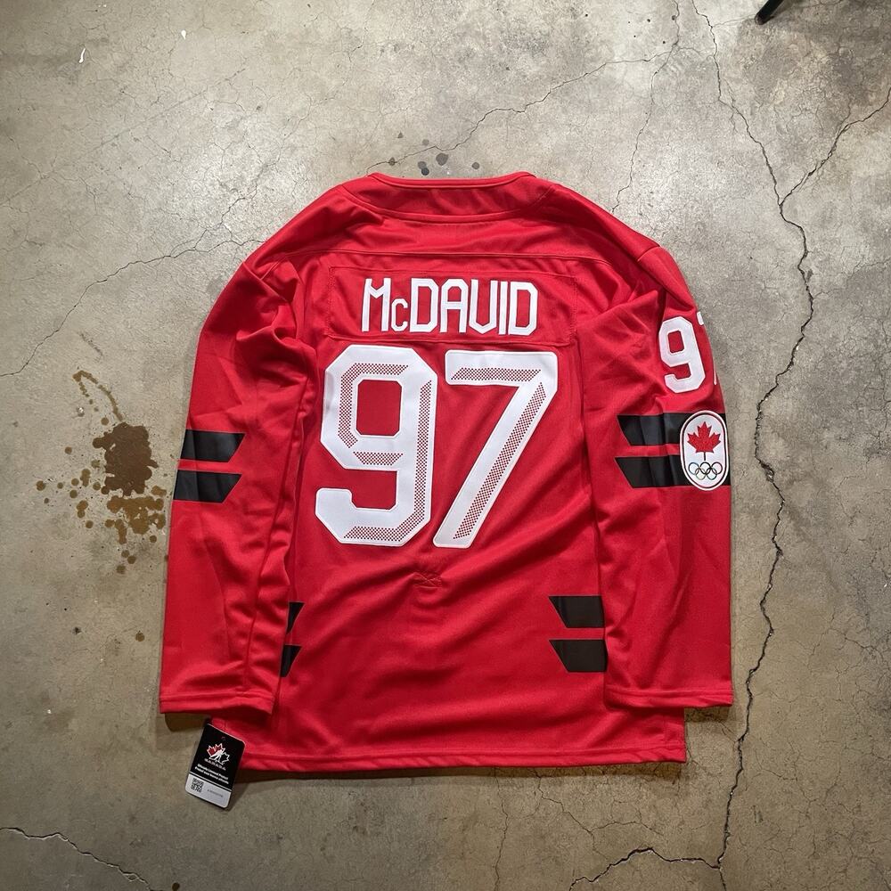 Connor McDavid Team Canada 2026 Olympic Red Jersey Mens Size L NEW